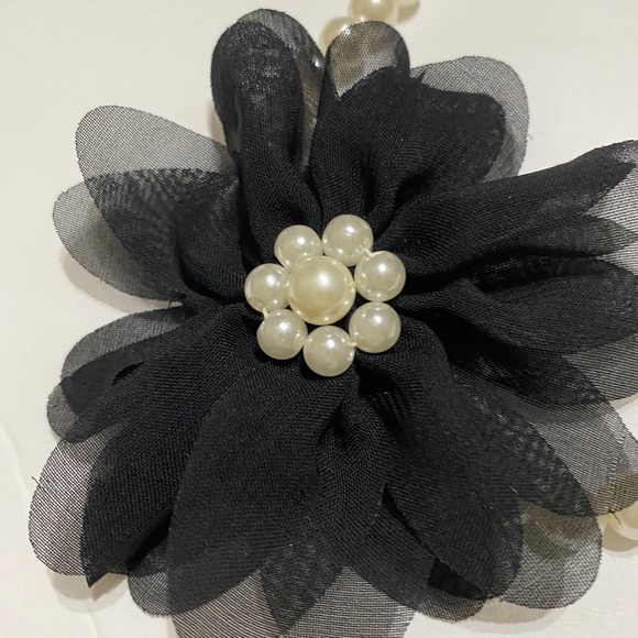 Flower headband - Picture 3 of 6